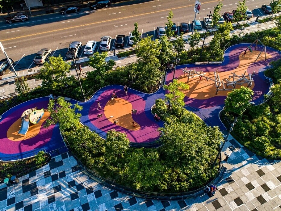 Kiener Plaza 