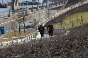 Riverwalk Pathways provide accessible routes between the Arch and riverfront.