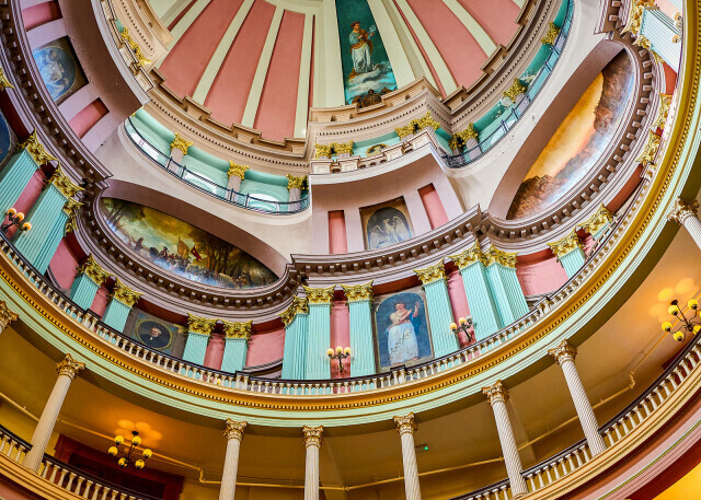 Artist Carl Wimar completes four murals (lunettes) in the courthouse rotunda